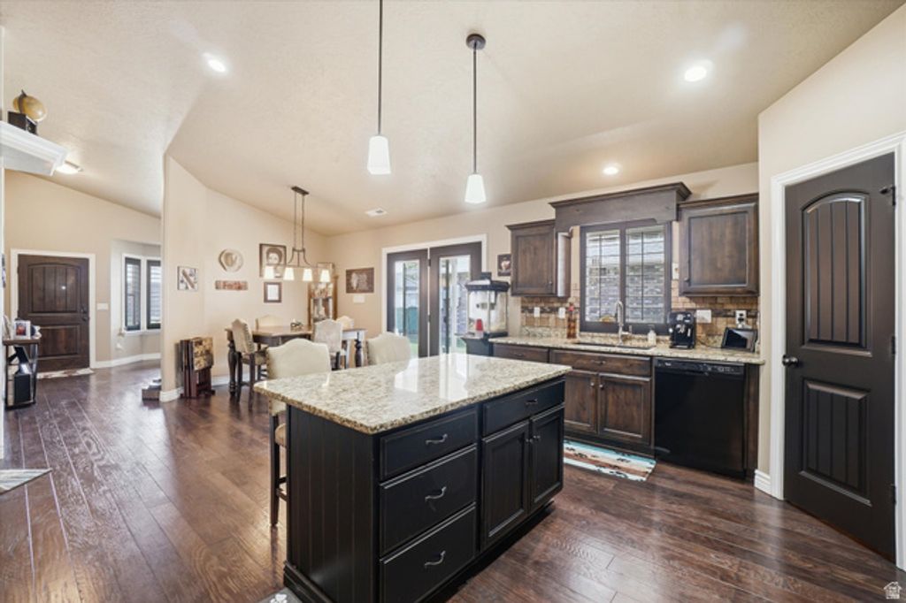 Image 9 of property listing at 4277 S 3475 W, West Haven, UT 84401