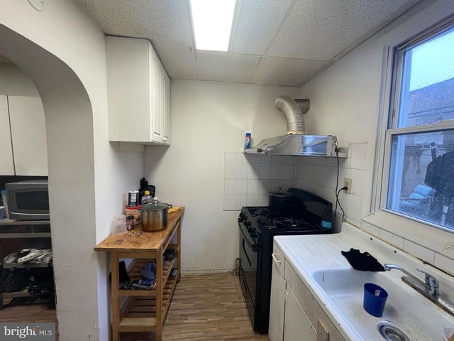 833 WILDER ST, Philadelphia, PA 19147