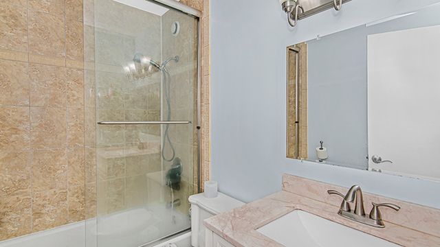 211 E Ohio Street 621, Chicago, IL 60611