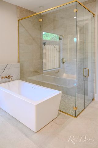 9845 Lenel Place, Dallas, TX 75220