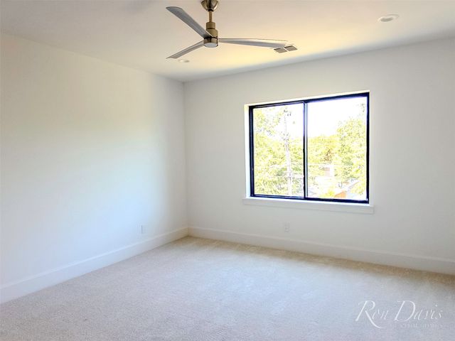9845 Lenel Place, Dallas, TX 75220