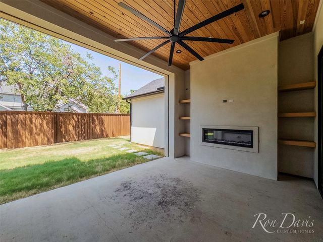 9845 Lenel Place, Dallas, TX 75220