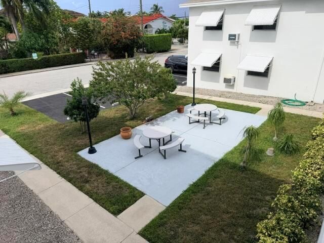 315 7th Avenue S 6B, Lake Worth Beach, FL 33460