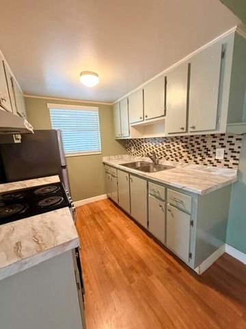 315 7th Avenue S 6B, Lake Worth Beach, FL 33460