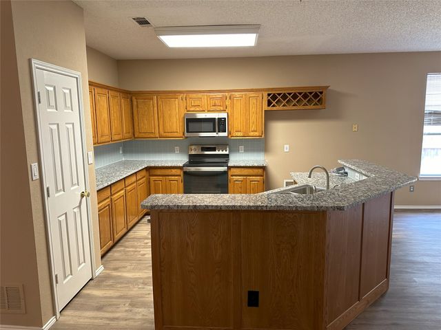 7800 Crestview Drive, Plano, TX 75024