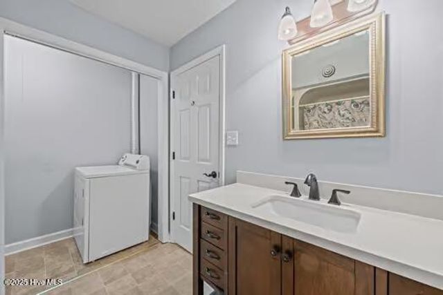 65 Quarterdeck Townes, New Bern, NC 28562