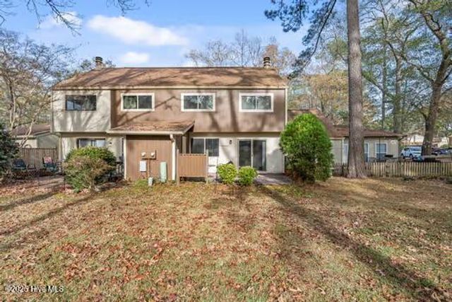 65 Quarterdeck Townes, New Bern, NC 28562