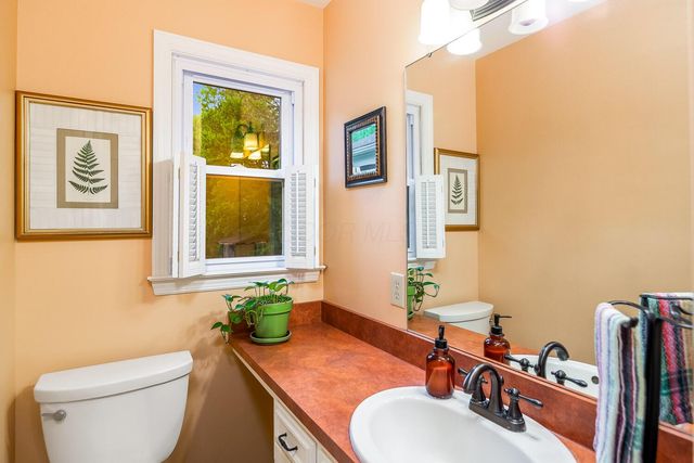1420 Gambier Road, Mount Vernon, OH 43050