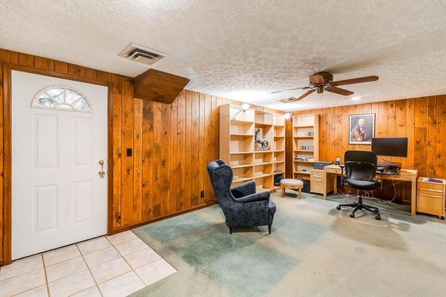 1420 Gambier Road, Mount Vernon, OH 43050