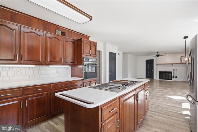 2242 SCOTLAND ROAD, Chambersburg, PA 17201