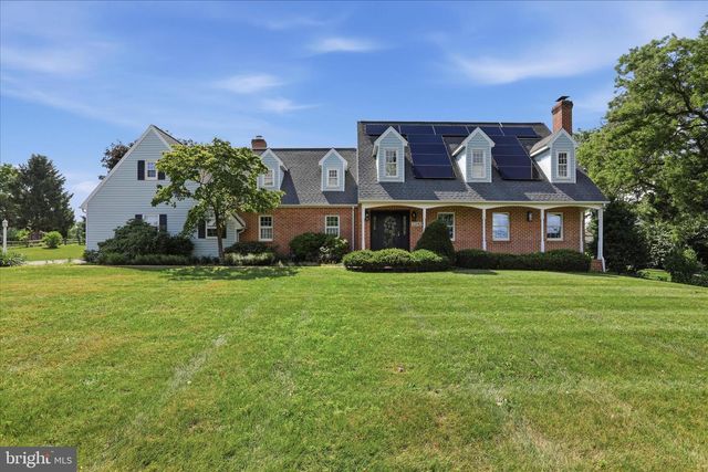 2242 SCOTLAND ROAD, Chambersburg, PA 17201
