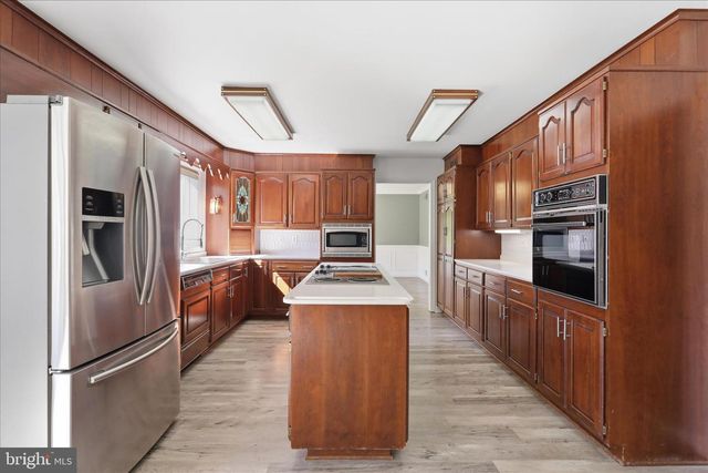 2242 SCOTLAND ROAD, Chambersburg, PA 17201