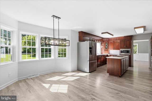 2242 SCOTLAND ROAD, Chambersburg, PA 17201