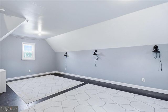 2242 SCOTLAND ROAD, Chambersburg, PA 17201