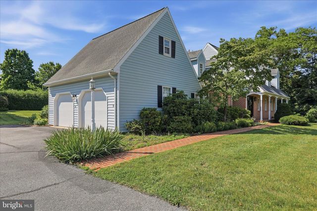 2242 SCOTLAND ROAD, Chambersburg, PA 17201