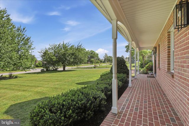 2242 SCOTLAND ROAD, Chambersburg, PA 17201