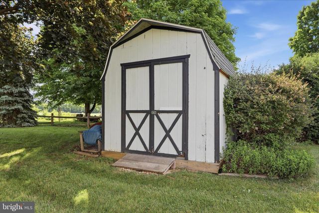 2242 SCOTLAND ROAD, Chambersburg, PA 17201