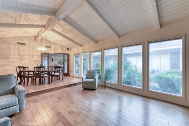 1687 W Dovewood, Fresno, CA 93711