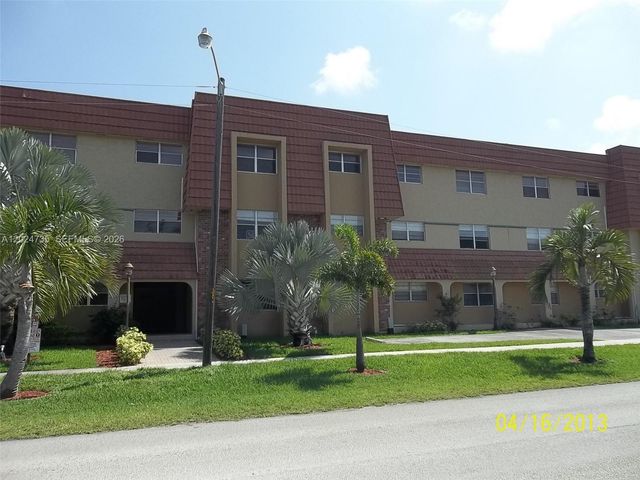 1300 Moffett St 106, Hallandale Beach, FL 33009