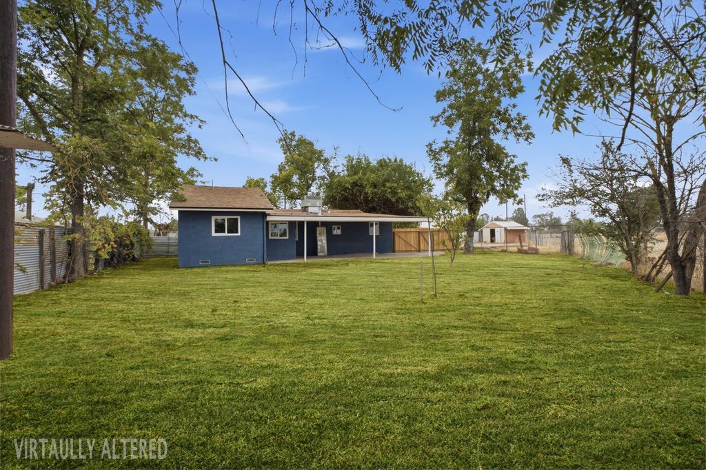 Image 3 of property listing at 19474 Avenue 22 1/2 # 2, Chowchilla, CA 93610