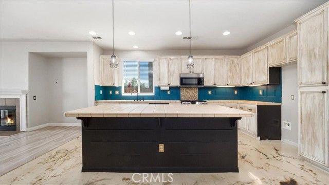 13849 Jackson Street, Oak Hills, CA 92344