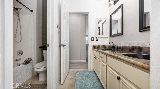 13849 Jackson Street, Oak Hills, CA 92344