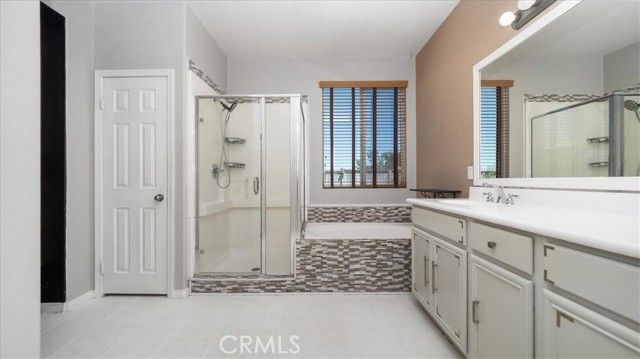 13849 Jackson Street, Oak Hills, CA 92344