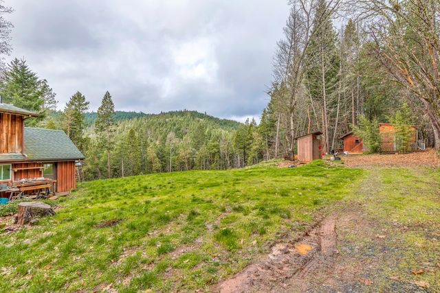 486 Tunnel Creek Road, Grants Pass, OR 97526