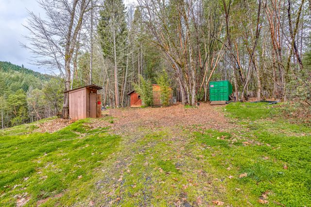 486 Tunnel Creek Road, Grants Pass, OR 97526