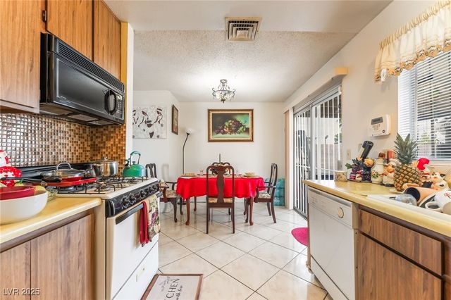 4844 Treetrunk Avenue, Las Vegas, NV 89147