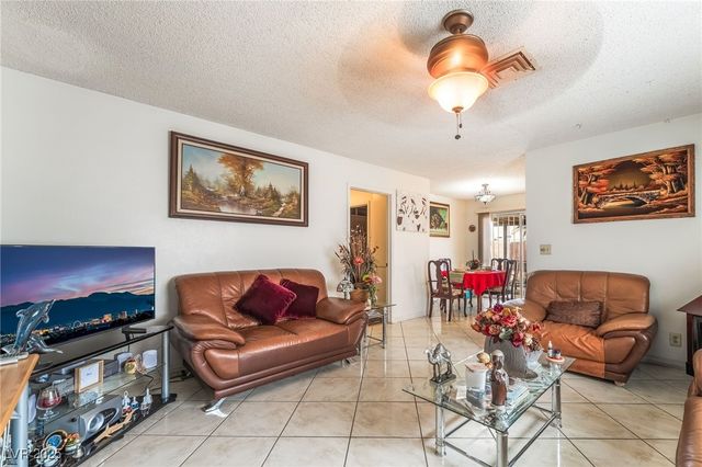 4844 Treetrunk Avenue, Las Vegas, NV 89147