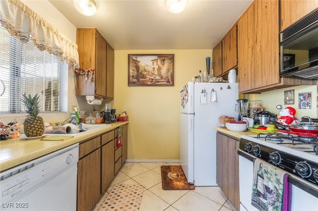 4844 Treetrunk Avenue, Las Vegas, NV 89147