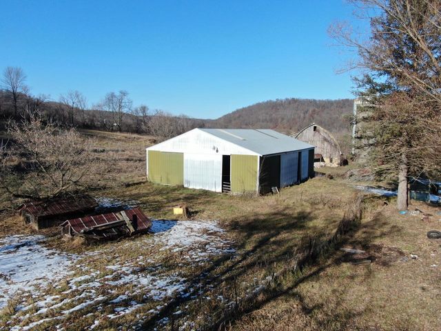 S4890 Pine AVENUE, Hillsboro, WI 54634