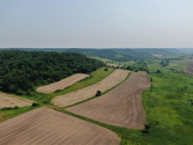 S4890 Pine AVENUE, Hillsboro, WI 54634