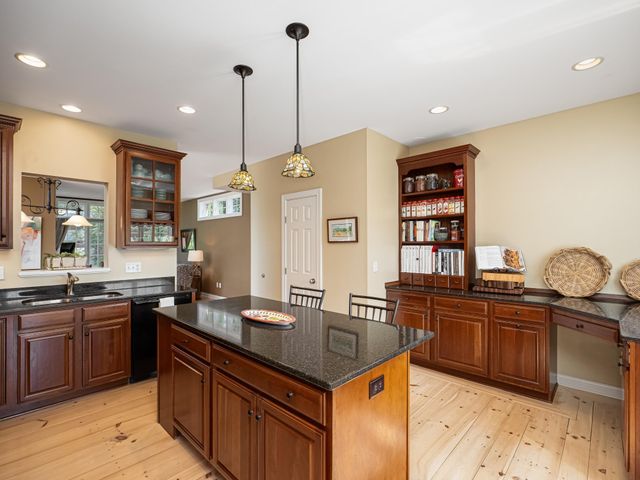 1385 Eustis Street C, Saint Paul, MN 55108