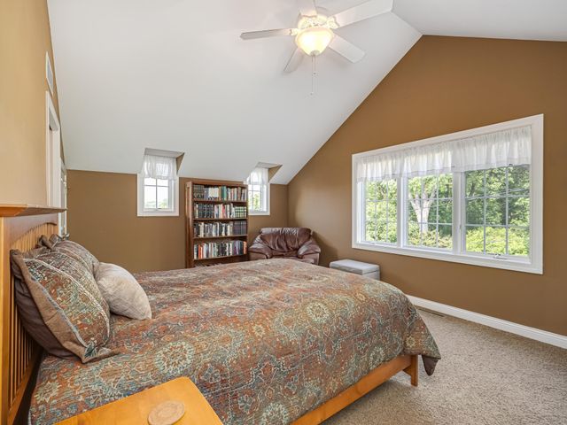 1385 Eustis Street C, Saint Paul, MN 55108