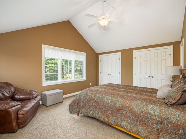 1385 Eustis Street C, Saint Paul, MN 55108