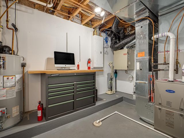 1385 Eustis Street C, Saint Paul, MN 55108