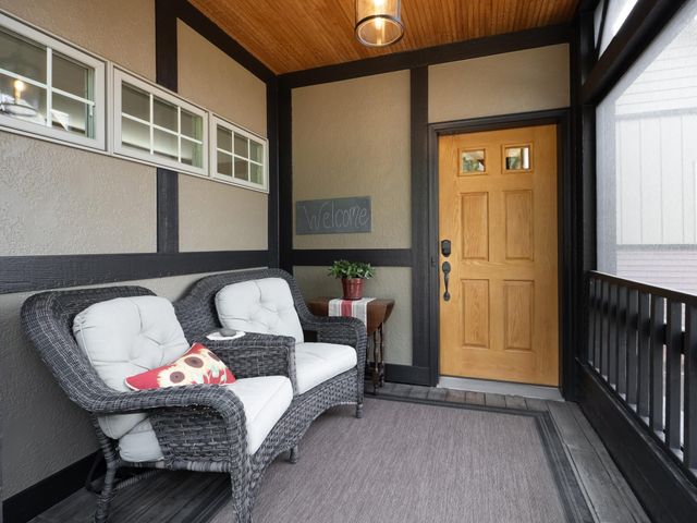 1385 Eustis Street C, Saint Paul, MN 55108