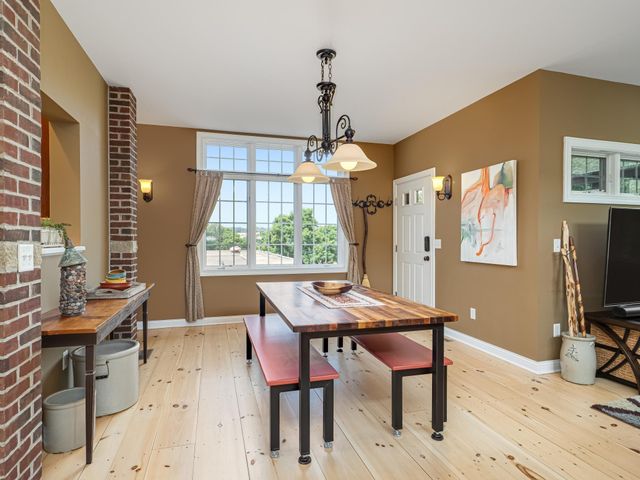 1385 Eustis Street C, Saint Paul, MN 55108