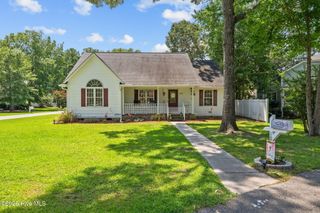 1001 Victoria Way, Trent Woods, NC 28562