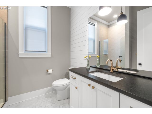12103 Nw MILLFORD St, Portland, OR 97229