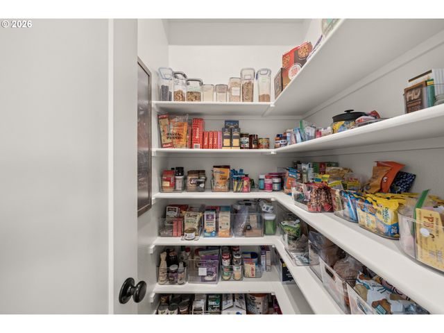 12103 Nw MILLFORD St, Portland, OR 97229