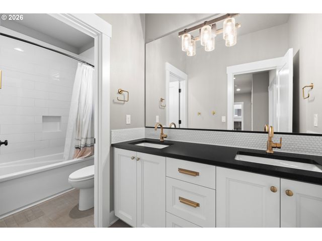 12103 Nw MILLFORD St, Portland, OR 97229