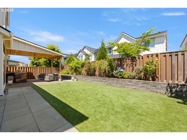 12103 Nw MILLFORD St, Portland, OR 97229