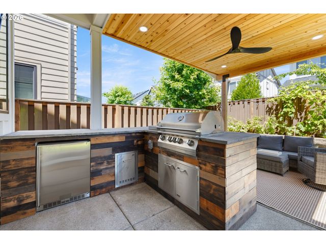 12103 Nw MILLFORD St, Portland, OR 97229