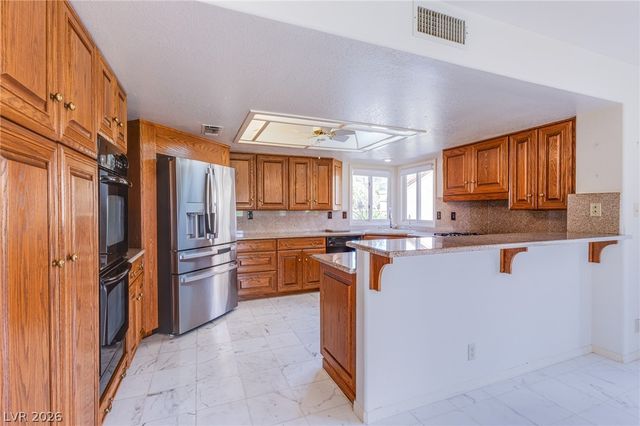 7761 Spanish Lake Drive, Las Vegas, NV 89113