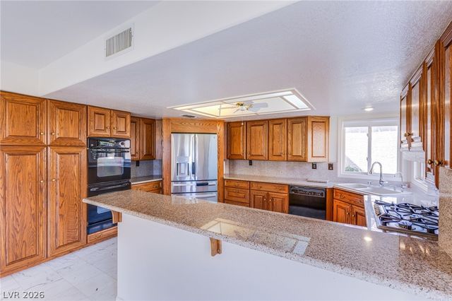 7761 Spanish Lake Drive, Las Vegas, NV 89113