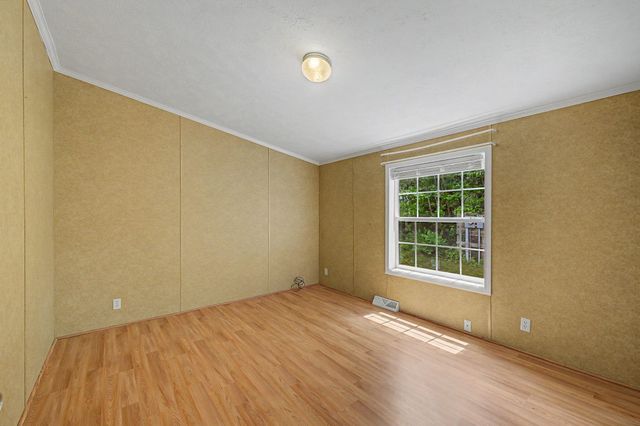 2 Tamarack Place, Londonderry, NH 03038