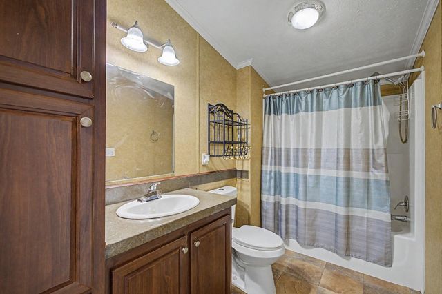 2 Tamarack Place, Londonderry, NH 03038